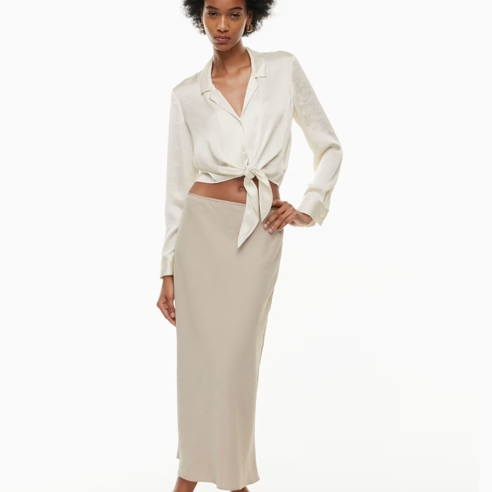 Aritzia Wilfred Tie Front Satin Blouse, New, barely green color, XXS